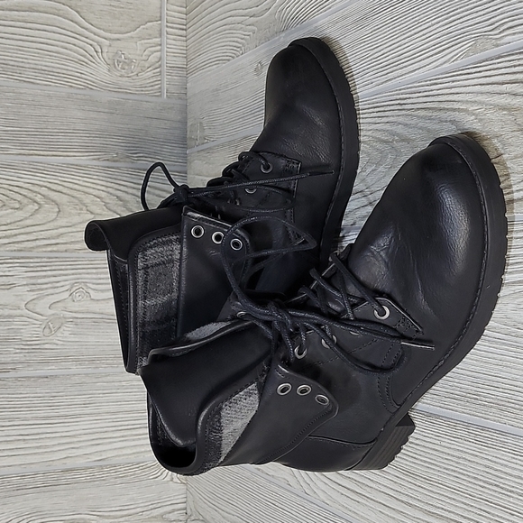 torrid Shoes - Torrid Black Lace Up Combat Boots, Plaid Cuff